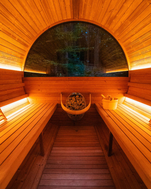 Thermory 2 Person Barrel Sauna No. 54 Ignite with Window